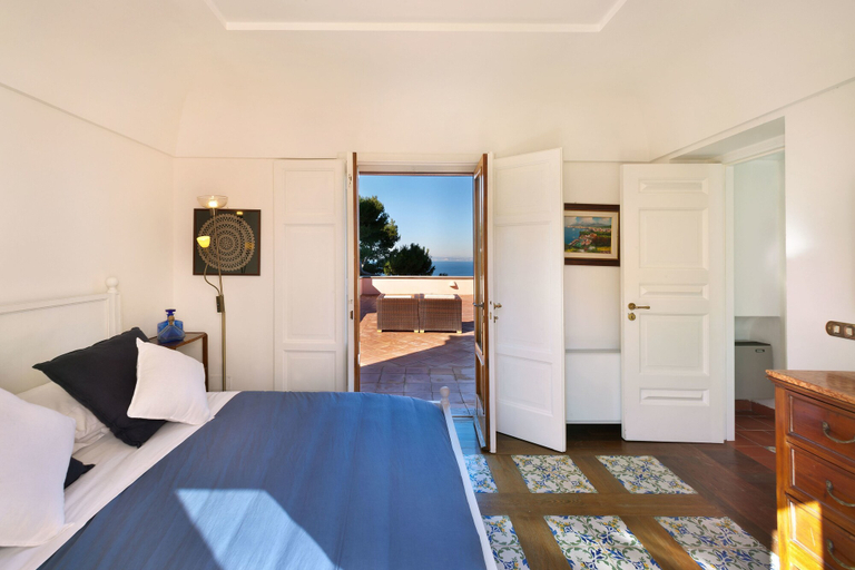 Bedroom 3, Capo Santa Fortunata, Napoli