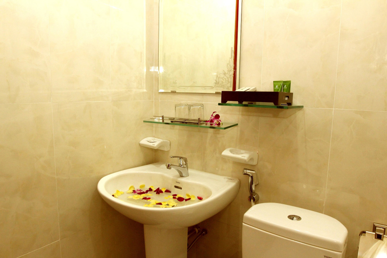 Bathroom 4, Mekong 9 Hotel, Phú Nhuận