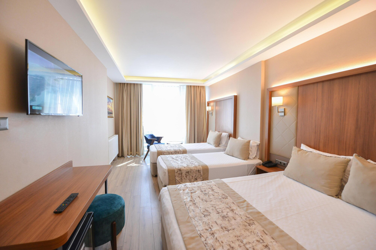 Bedroom 3, Istport Hotel, Arnavutkoy