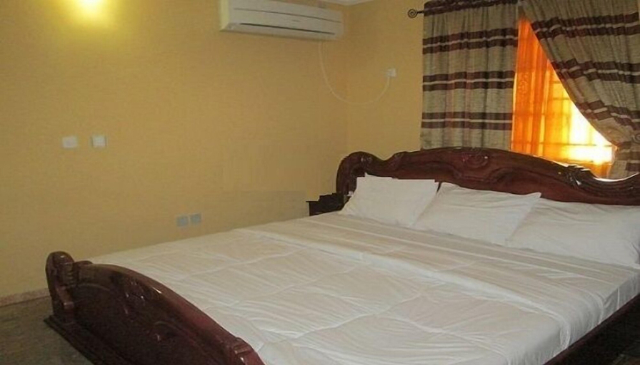 Bedroom 2, Casa Estrella Hotel, Bwari