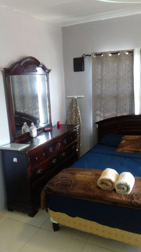 Bedroom 3, DB Towers