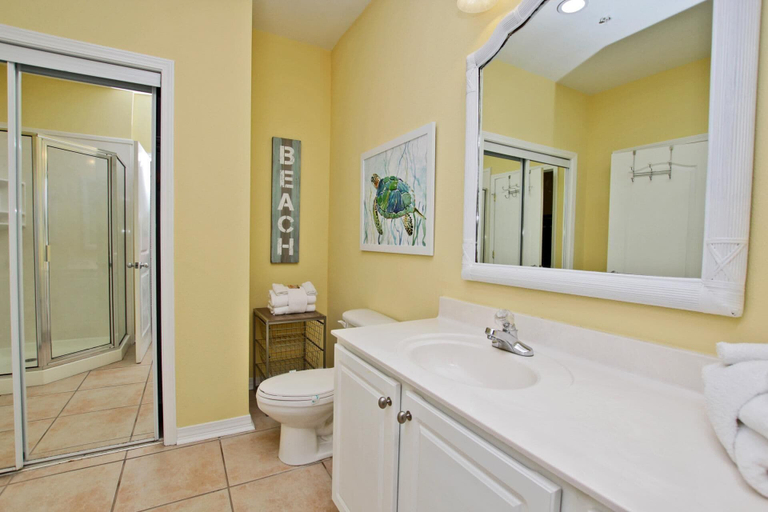Bathroom 2, Marlin Key 4G, Escambia