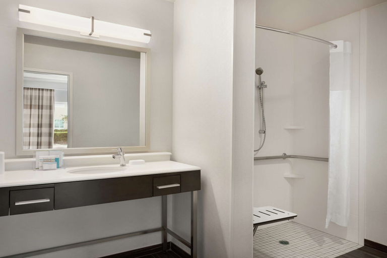 Bathroom 4, Hampton Inn & Suites Montgomery-EastChase, Montgomery