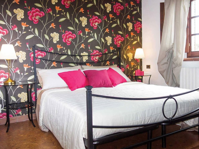 Bedroom 2, Villa San Martino, Pisa