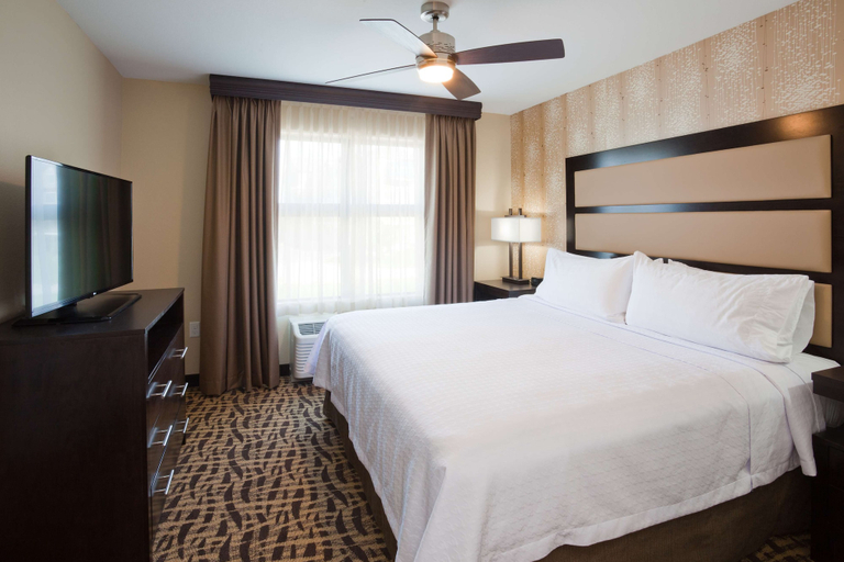 Bedroom 3, Homewood Suites by Hilton Davenport, Scott