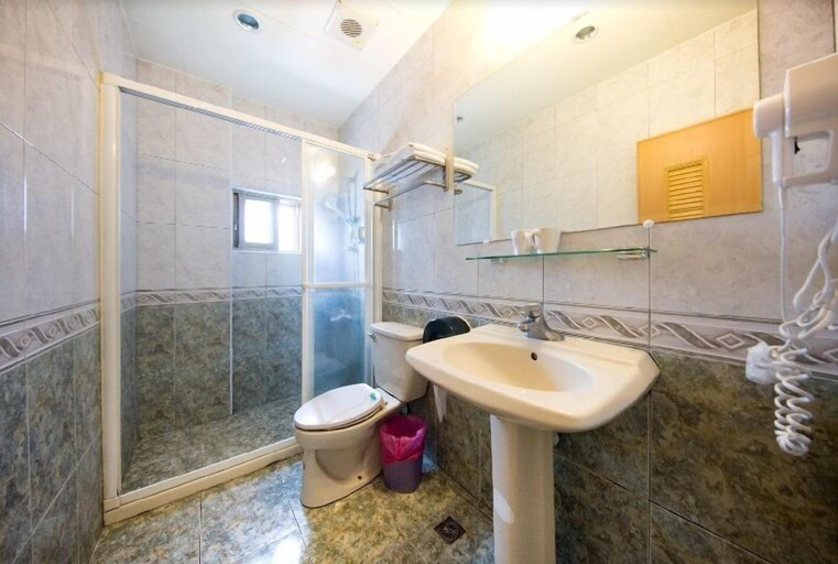 Bathroom 4, Seashell Bay Hotel, Pingtung