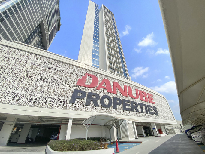 Front of property, WelHome - Opulent Retreat With Panoramic Cityscape Views, Dubai