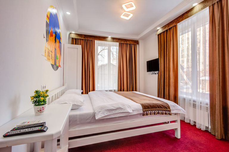 Bedroom 3, White Hotel & Hostel, Bishkek