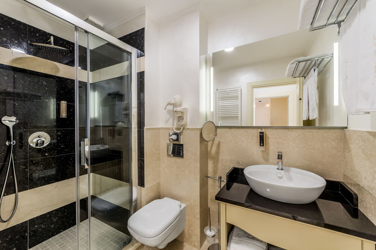 Bathroom 4, Old Town Boutique Hotel, Municipiul Bucuresti