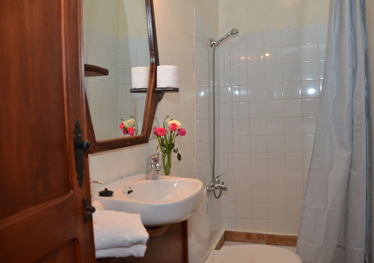 Bathroom 5, Dar Rehla, Tétouan