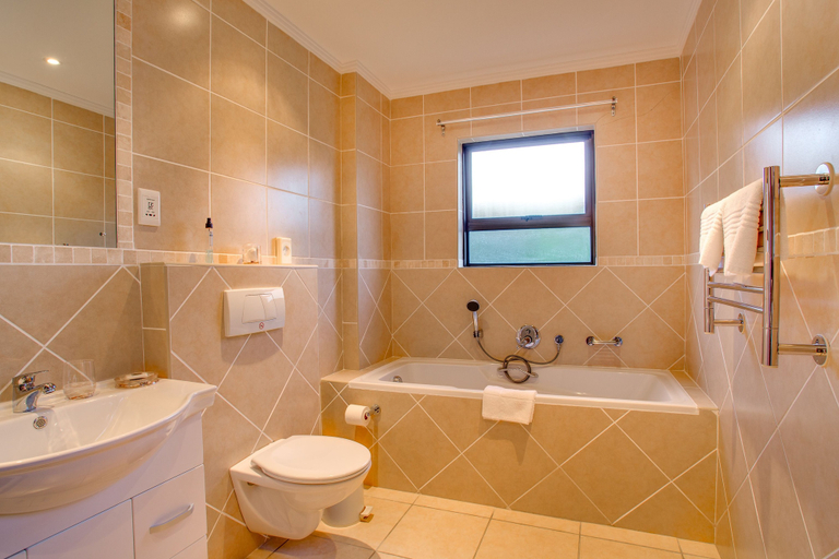 Bathroom 4, Limoni Luxury Suites, Eden