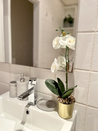Bathroom 3, Waterloo Luxury Apartment, London