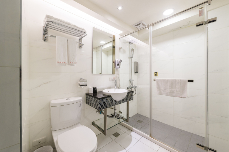 Bathroom 5, Shin Shin Hotels - Songshan, Taipei City