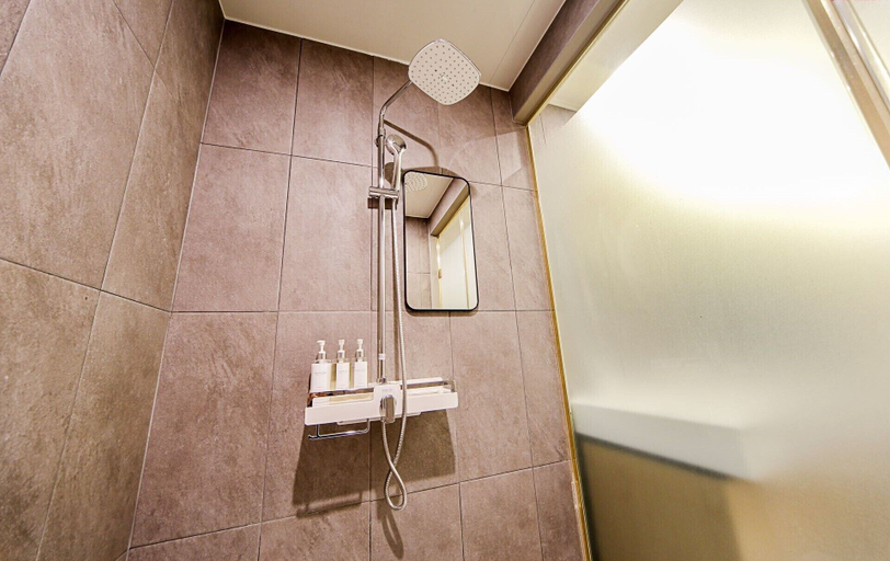 Bathroom 4, Hotel OU, Gangseo