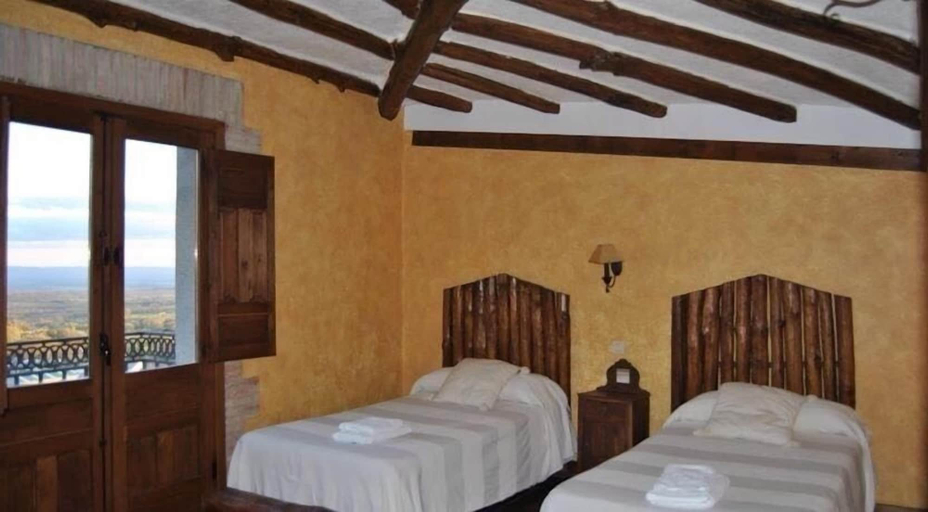 Bedroom 2, Casa Rural La Toza, Cáceres
