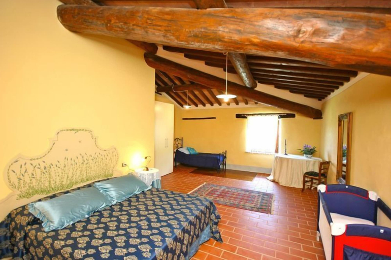Bedroom 4, Villa Poggiolino, Arezzo