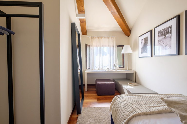 Bedroom 3, Palazzo Ca' Moro apartments, Venezia