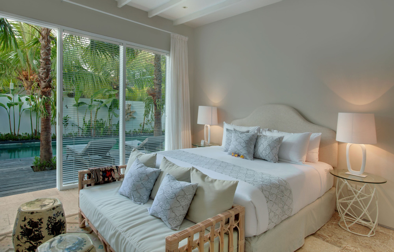 Room & Vespa 4, Badung