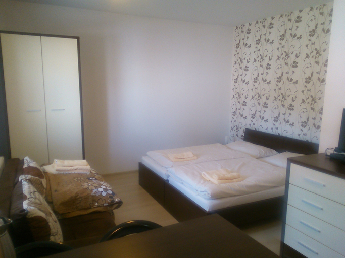 Bedroom 3, Apartments Club Telgart, Brezno