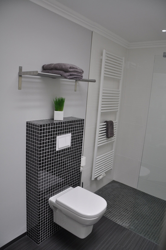 Bathroom 5, Pension & Ferienwohnungen Schneidereit, Vorpommern-Rügen