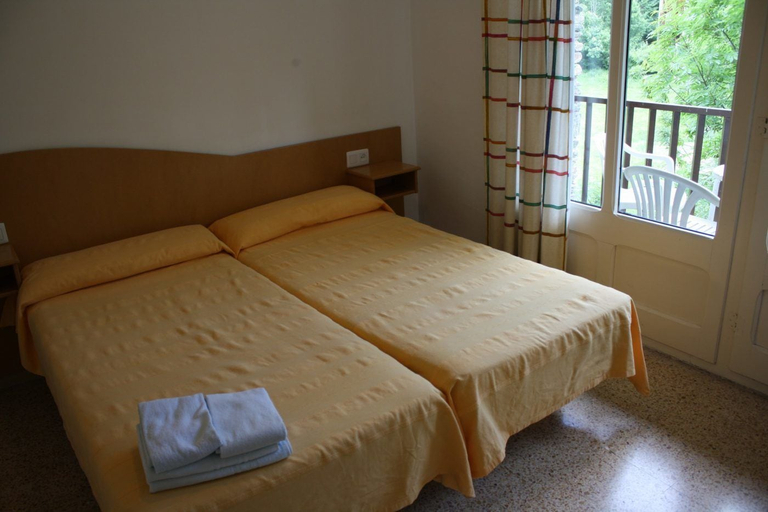 Bedroom 3, Apartaments Cardós, Lleida