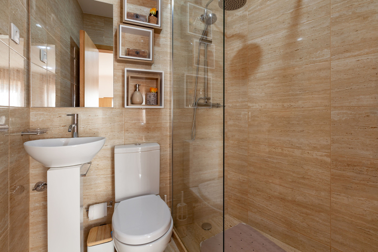 Bathroom 2, Avenida apartement, Braga