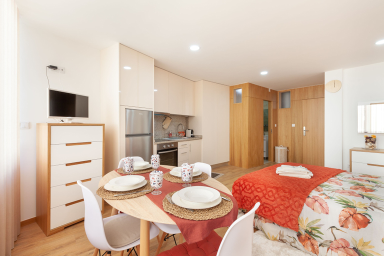 Others 5, Avenida apartement, Braga