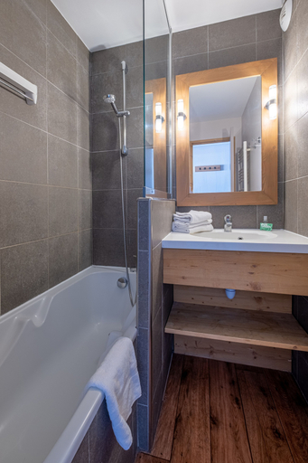 Bathroom 4, Pierre & Vacances Residence les Nereides, Savoie