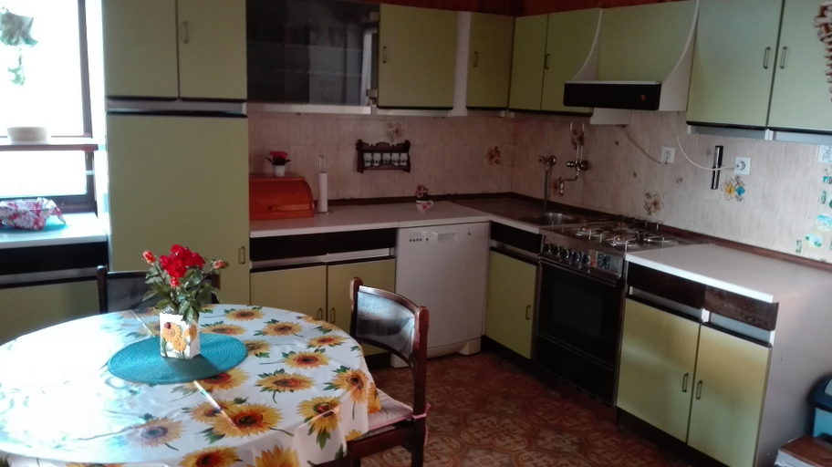 Others 4, Very Spacious Apartment, Izola