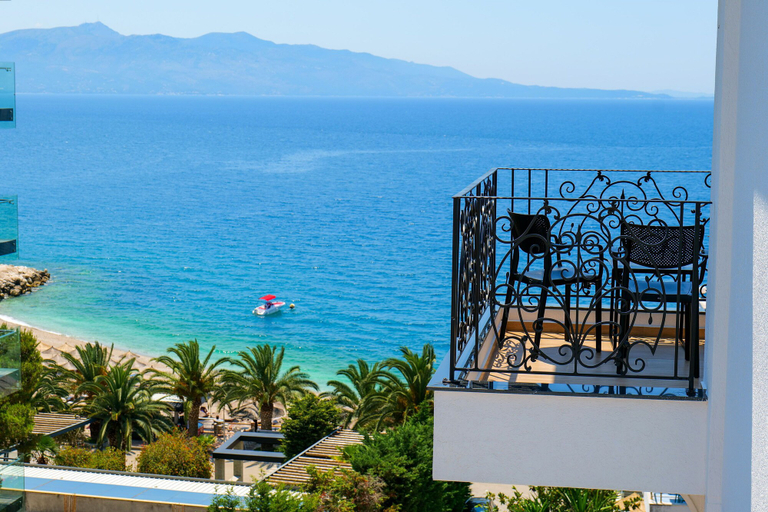 Others 5, Seawave Hotel, Sarandës