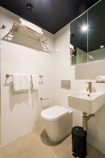 Bedroom 5, Elite Gold Coast, Gold Coast