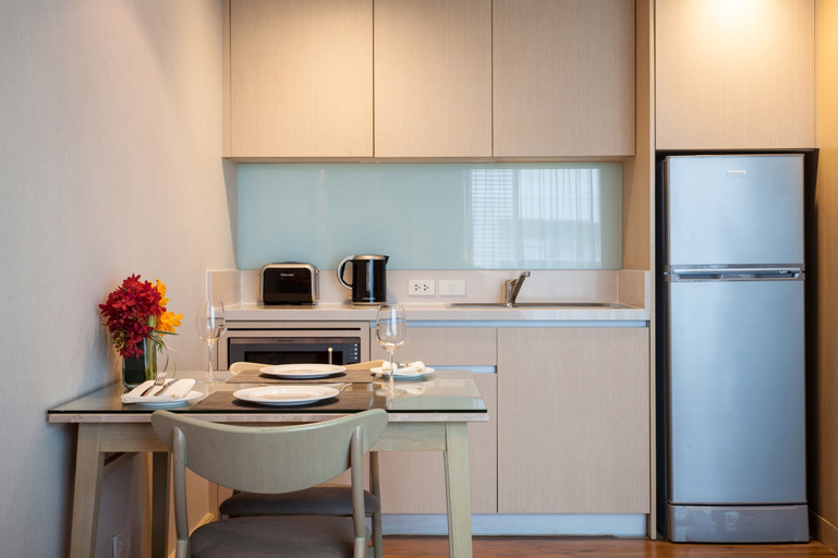 Dining Room 8