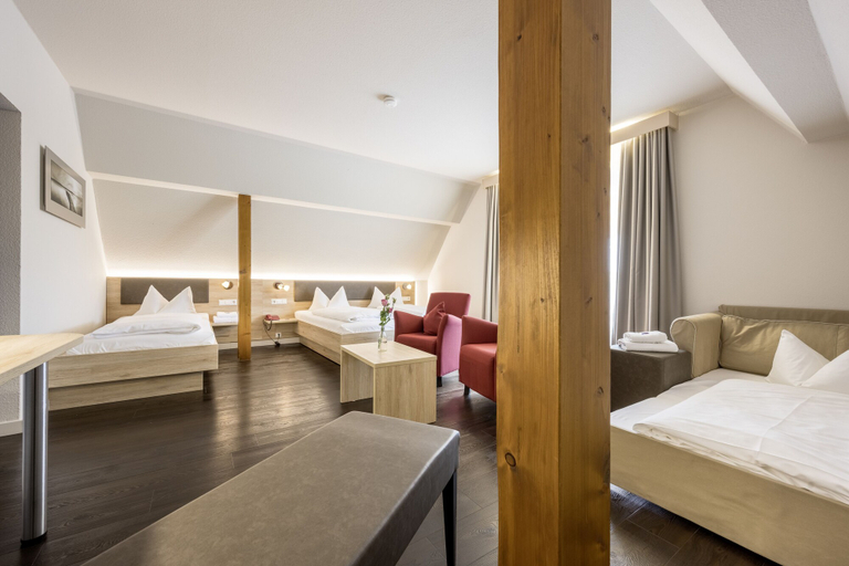 Bedroom 4, Landhotel Traube, Konstanz