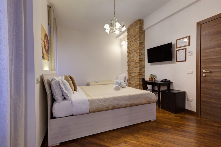 Bedroom 5, Little Rhome Suites, Roma