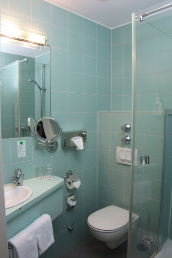 Bathroom 5, Helvetia Rooms – Self Check-In, München