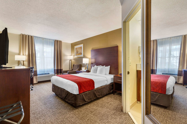 Bedroom 3, Comfort Inn Auburn - Worcester, Worcester