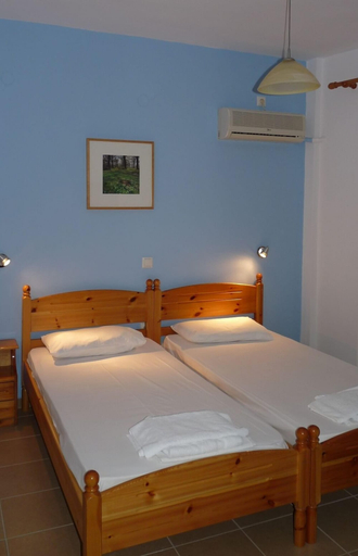 Bedroom 4, Nikolaki Rooms, Attica