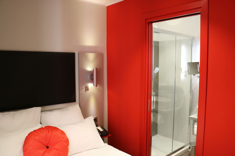Bedroom 22