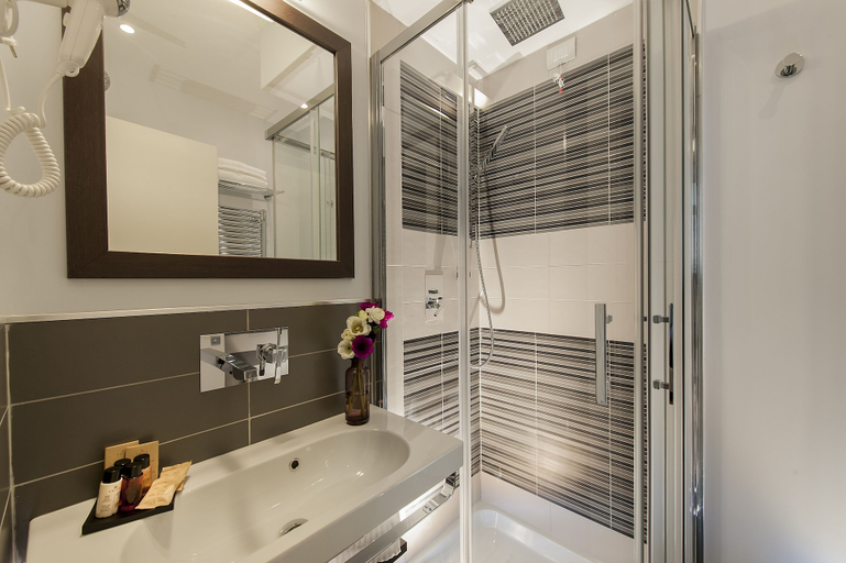 Bathroom 5, DVE Suite Rome, Roma