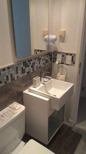 Bathroom 3, Arenas del Mar Apartments, n.a351
