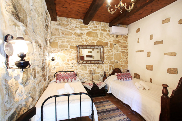 Bedroom 3, Villa Radamanthis, Faistos