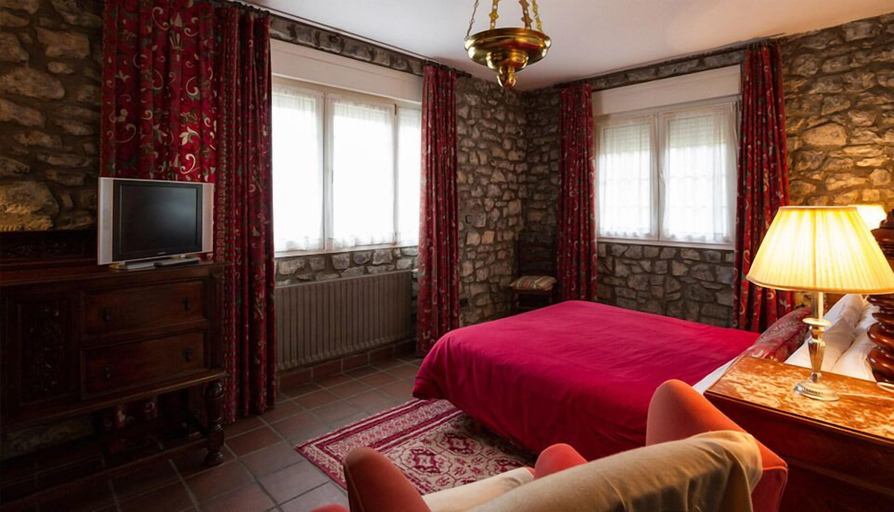 Bedroom 4, Hotel Los Caspios, Asturias