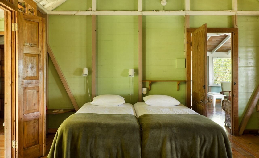 Bedroom 2, Retreat Plantation House