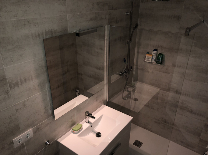 Bathroom 3, Apartamento Inmobahia - BI - 67, Girona