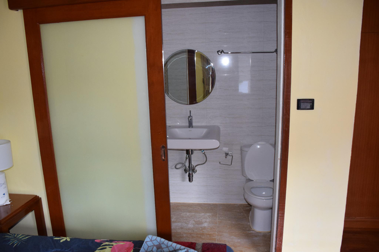 Bathroom 2, Sirinthara, Phuket Island