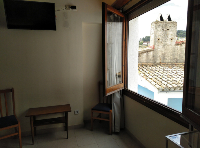 Others 5, Hotel Corisco, Girona