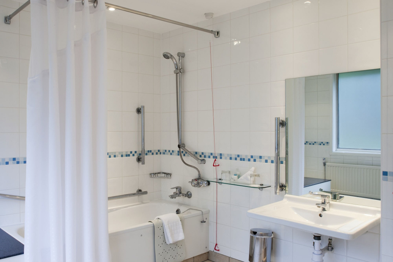 Bathroom 5, Holiday Inn Bristol-Filton by IHG, South Gloucestershire