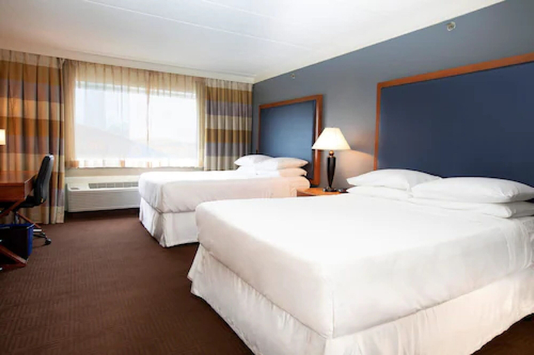 Bedroom 3, Sheraton Niagara Falls, Niagara