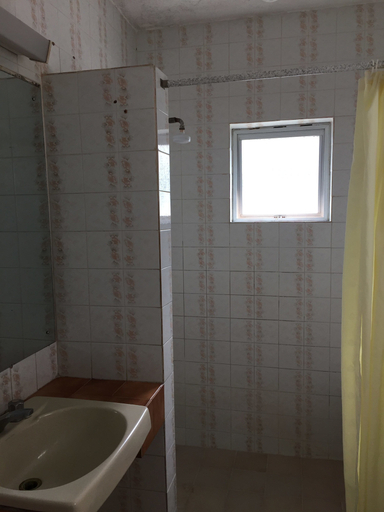 Bathroom, Wayside Beach Diani, Msambweni