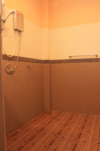 Bathroom 5, Grand Sea Beach Resort, Ko Phangan